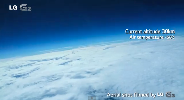 LG_G2___Film_the_Earth_from_the_stratosphere_with_13_MP_OIS_Camera_-_YouTube 3