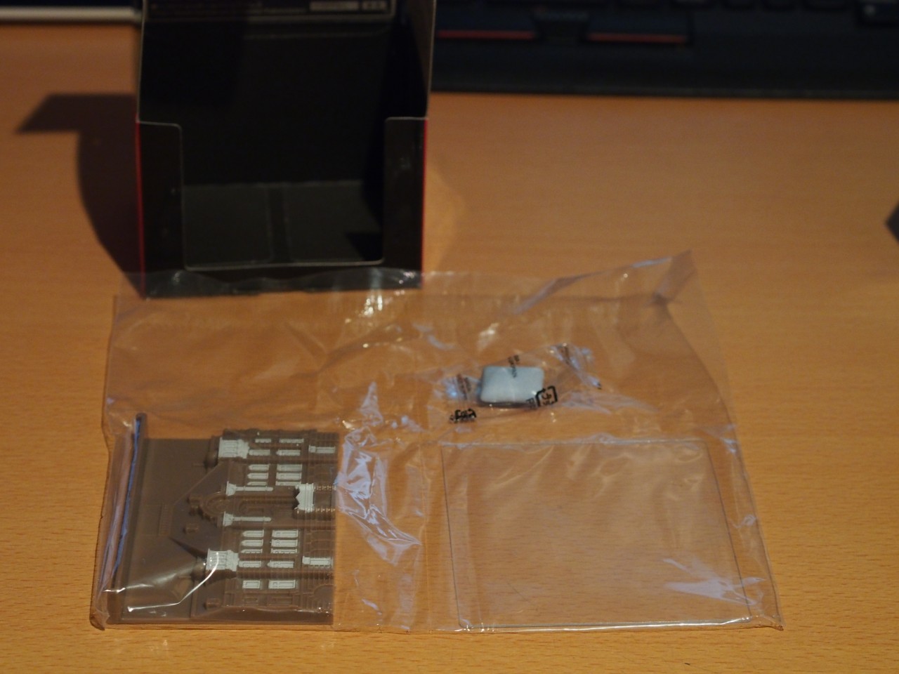 手のひらサイズのプロジェクションマッピング ハコビジョンがやってきた Dream Seed 手のひらサイズのプロジェクションマッピング ハコビジョンがやってきた Dream Seed