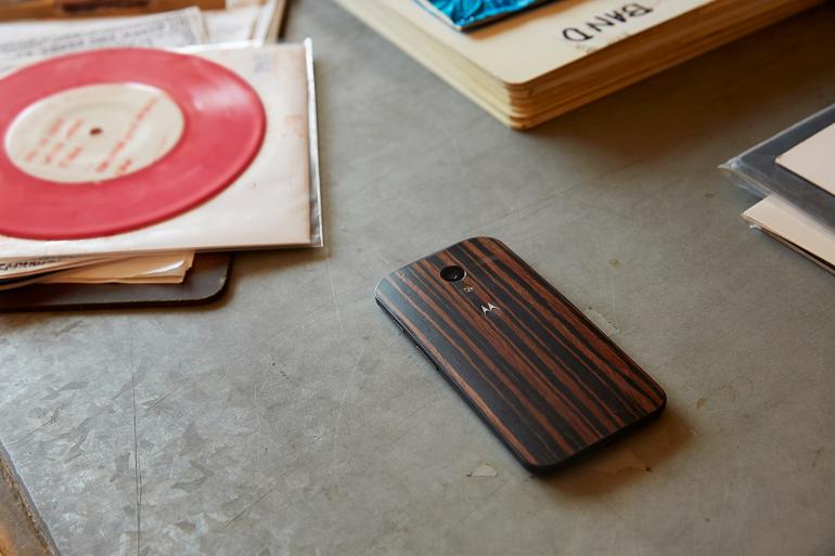 moto-x-wood-backs-finishes-release-date-price-cost-specs