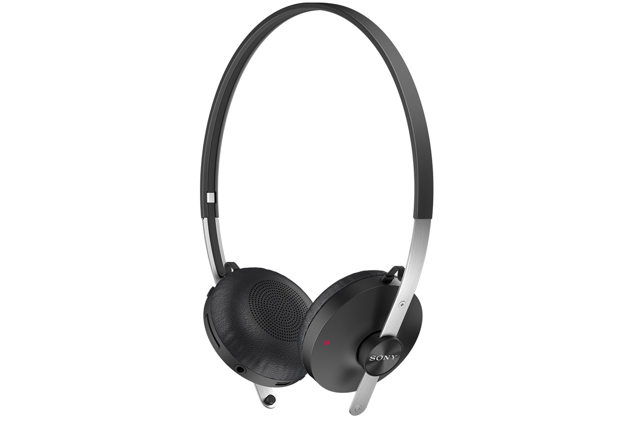 SBH60-Stereo-Bluetooth-Headset-black-1240x840-b62ae267ec7d41fc6bb00bd049792c45