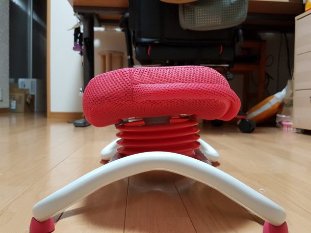 座って動くだけで簡単に骨盤矯正ができる ながらウォーク おじさんには予想外に難しかった Dream Seed 座って動くだけで簡単に骨盤矯正ができる ながらウォーク おじさんには予想外に難しかった Dream Seed