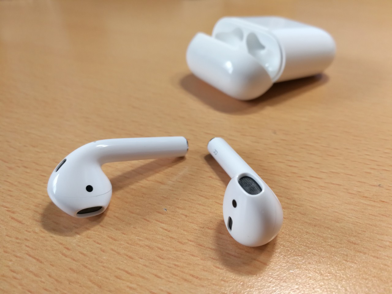 AirPods MV7N2J/N 2台まとめて