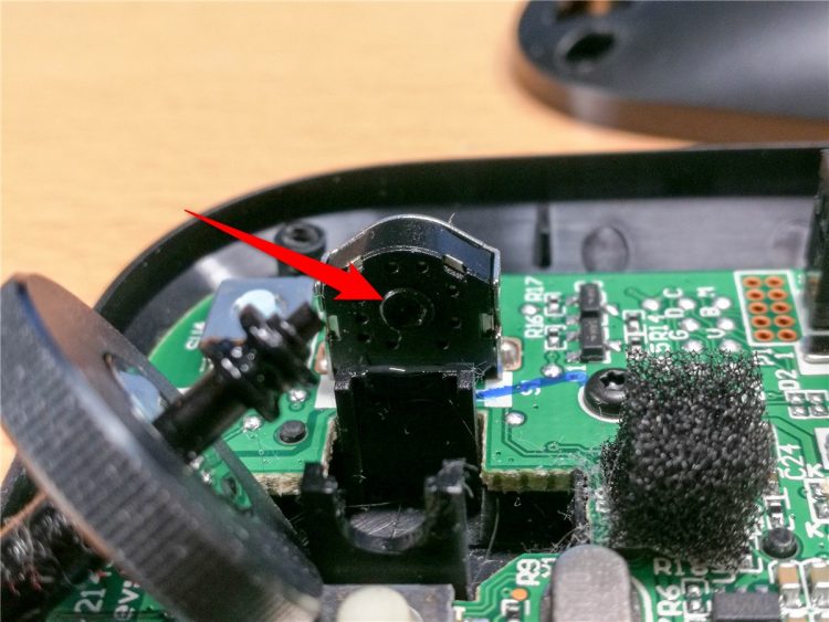 Microsoft Designer Mouseのホイール軸が折れた Dream Seed Microsoft Designer Mouseのホイール軸が折れた Dream Seed