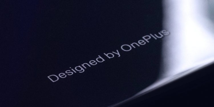 OnePlus 6の背面は新素材？ 公式アカウントが「new materials」とツイート。公式レビュープログラムも募集開始 – Dream