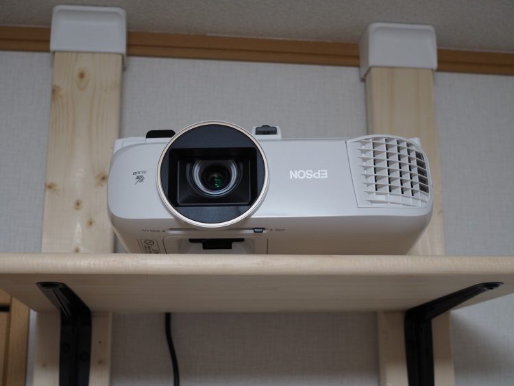 エプソンのホームプロジェクター EH-TW5650をMiracastとChromecastで