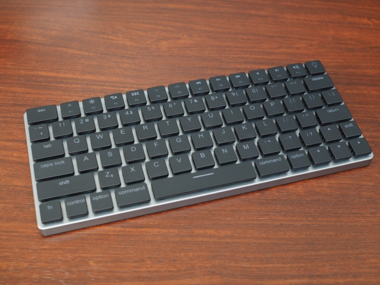 メカニカルだけどコンパクトなキーボード Taptek ゲーミングのようなバックライトも Dream Seed
