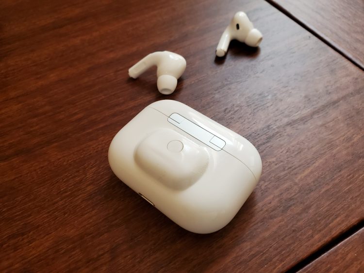 AirPods Proの充電ケースが膨張。自然すぎて戸惑った – Dream Seed.