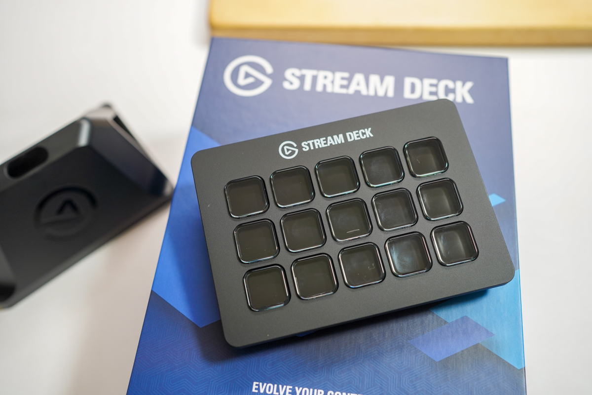 LCDキー搭載のショートカットキーパッド、Stream Deck Mk.2を購入 – Dream Seed.