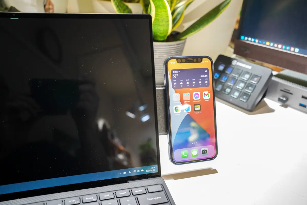 Pcの横にスマホを設置 Moftの ノートpc用スマホホルダー レビュー Pr Dream Seed